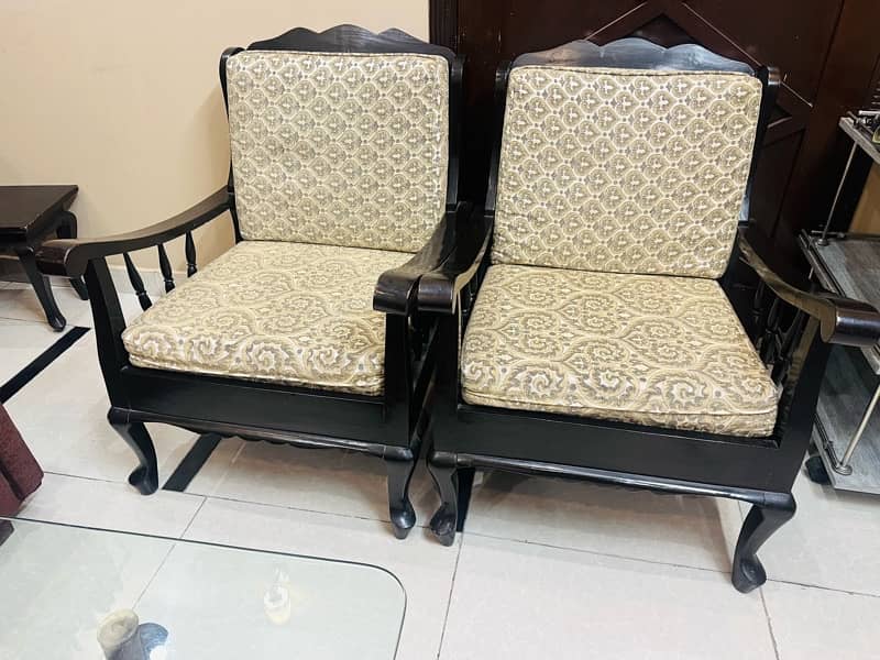 Sofa Set For Sale including Table 2