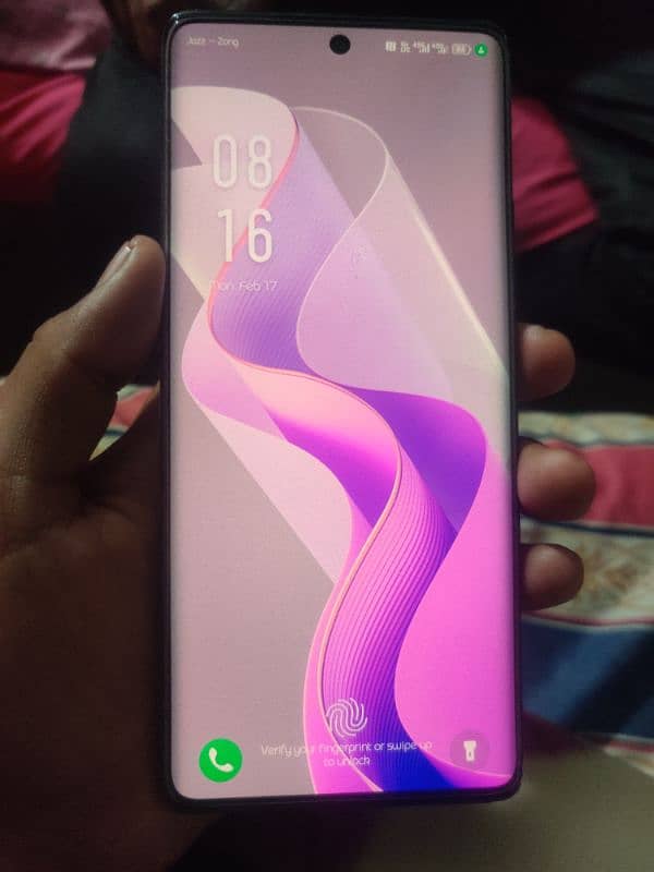 Infinix hot 50 pro+ 8+8/256 Condition 10/10 with full box 4