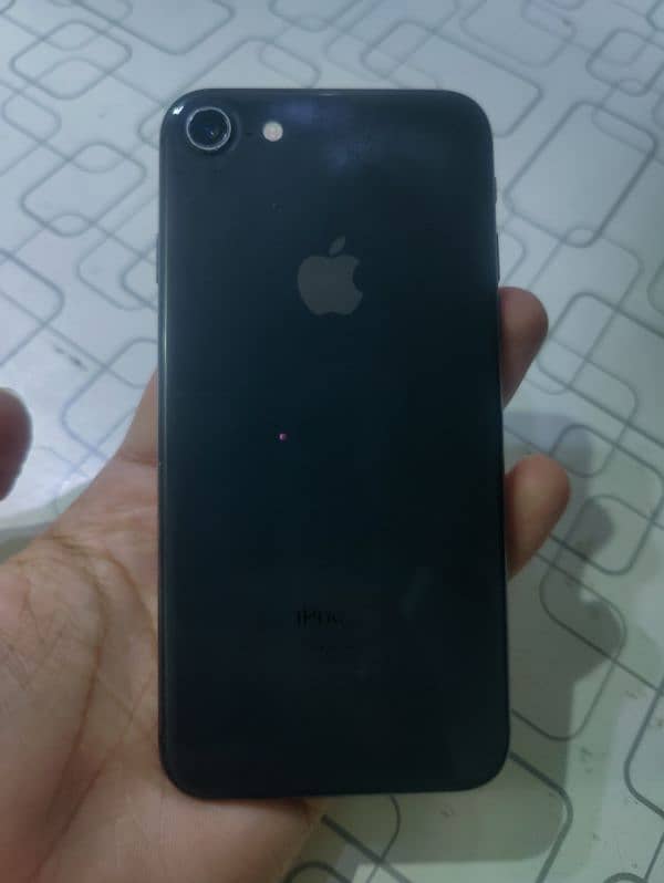 Iphone 8 available for sale uargent 4