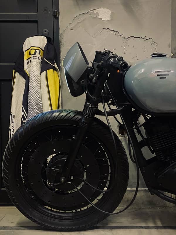 Custom Built Cafe Racer#NaaRoo 5