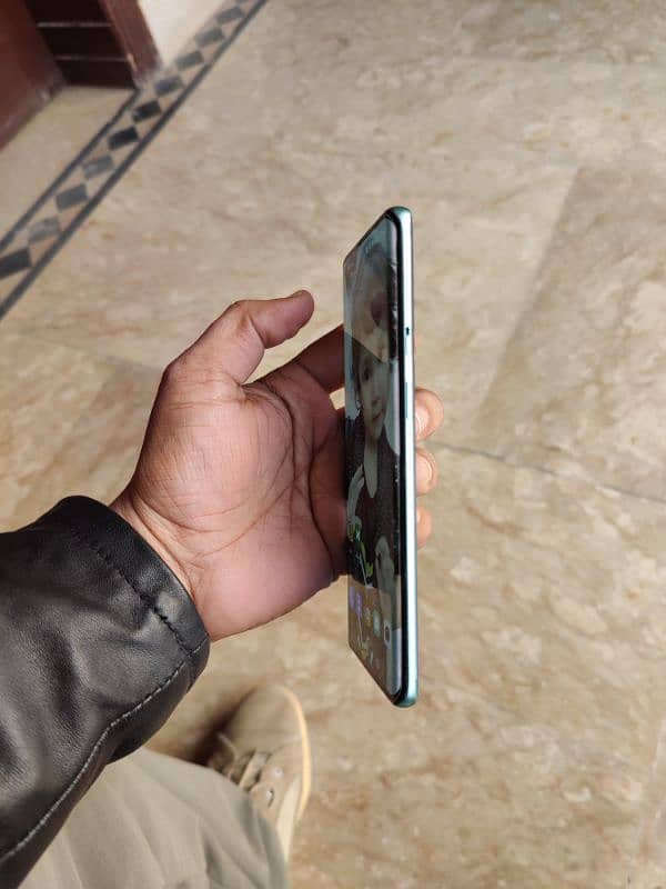 Oneplus 8 pro sale and exchange is possible 2