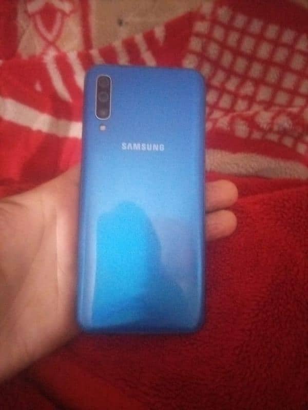 I have Samsung A50 4