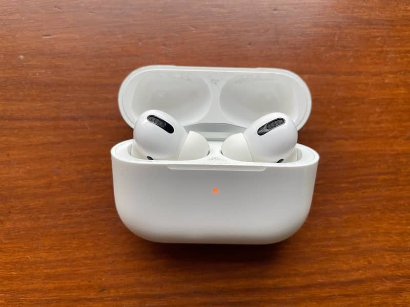 Apple AirPods Pro - 1st Generation (Original) 0