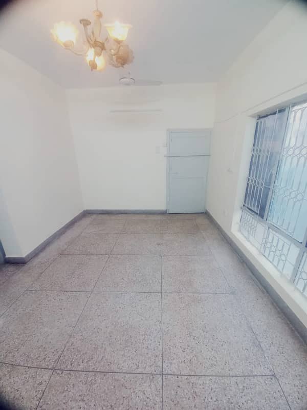 Prime Location 05 Marla Full house Available In Affordable Price In G-10/1 1