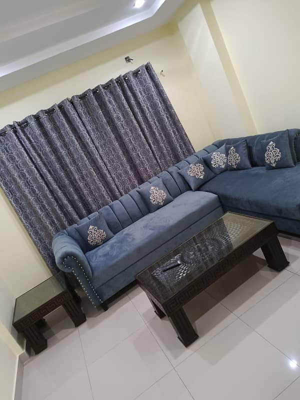 Par Day short time One BeD Room apartment Available for rent in Bahria town phase 4 and 6 empire Heights 2 Family apartment 1