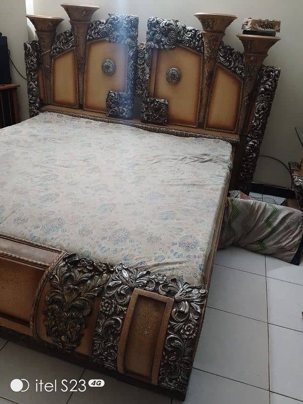 complete bed set for sell 0