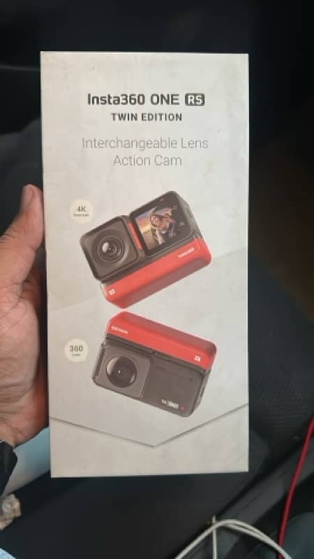 Insta 360 One RS Twin Edition Vloging Camera 2