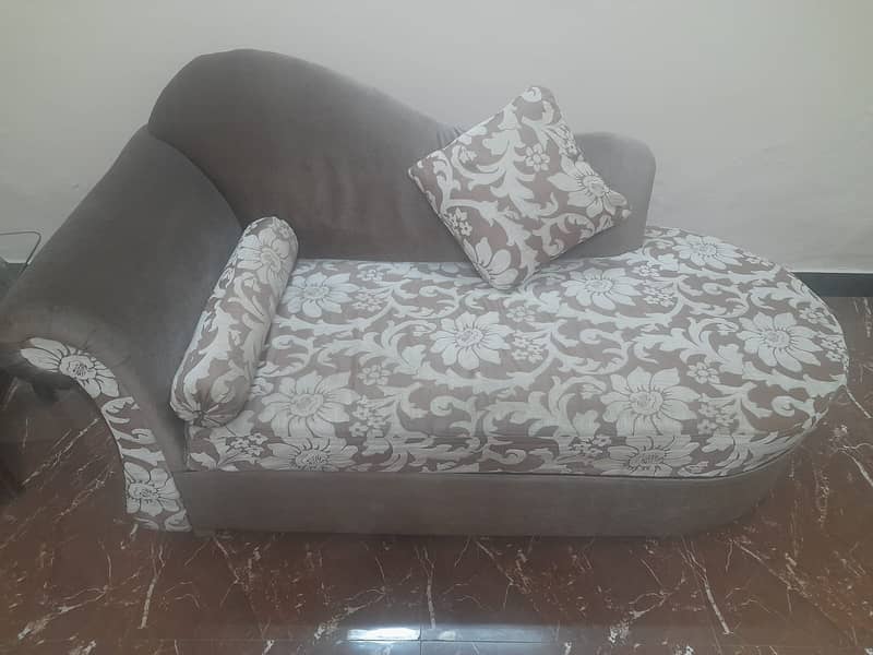 Dewan Sofa  For Sale Urgent 0