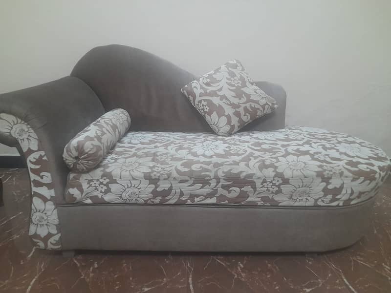 Dewan Sofa  For Sale Urgent 2
