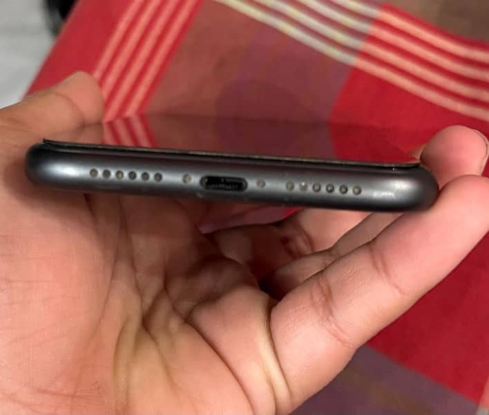 new condition iphone 11 with box original wire 3