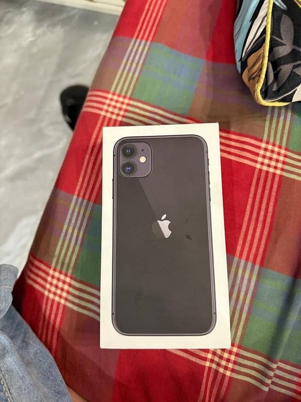 new condition iphone 11 with box original wire 4