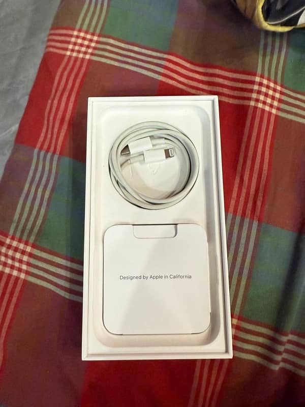 new condition iphone 11 with box original wire 5