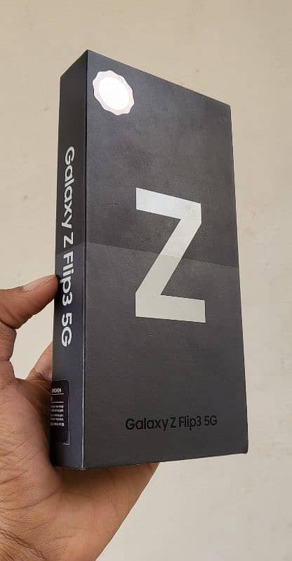 Samsung Z flip 3 Approved with box urgent sell 7