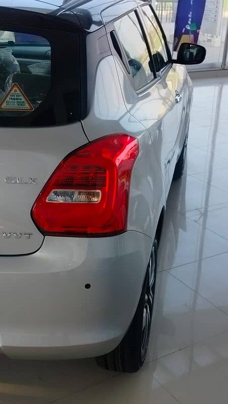 Inam Suzuki Swift GLX VVT Dual Tone Silver Black 2