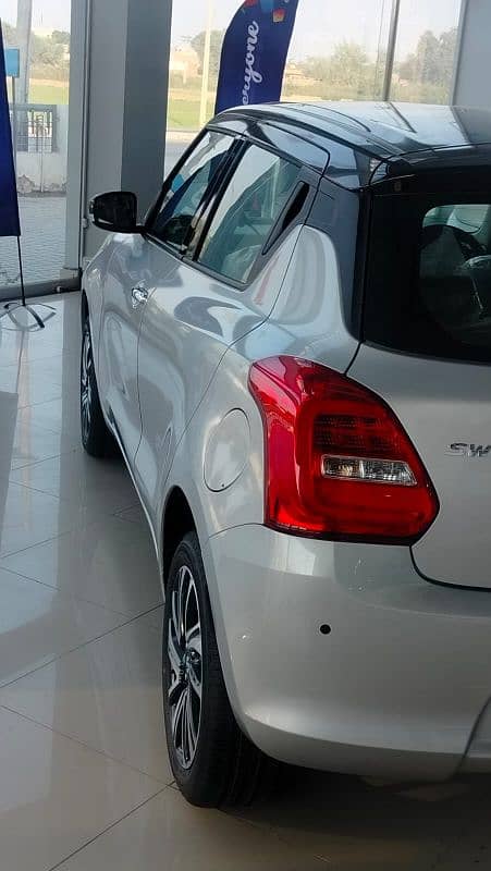 Inam Suzuki Swift GLX VVT Dual Tone Silver Black 3