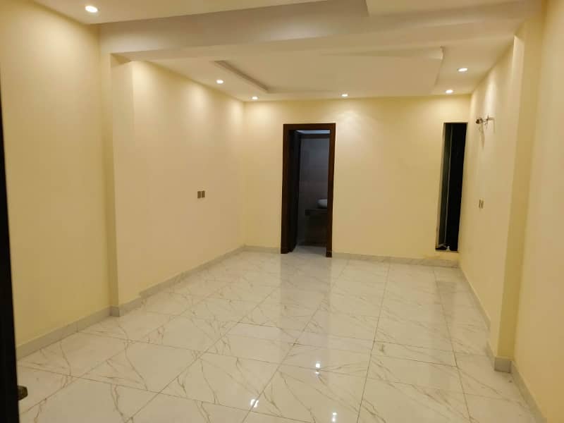 1 BED STUDIO APARTMENT FOR SALE IN BAHRIA TOWN LAHORE 4