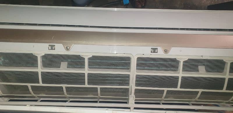 orient AC for sale inverter indoor repair gass stor 1 season use 4