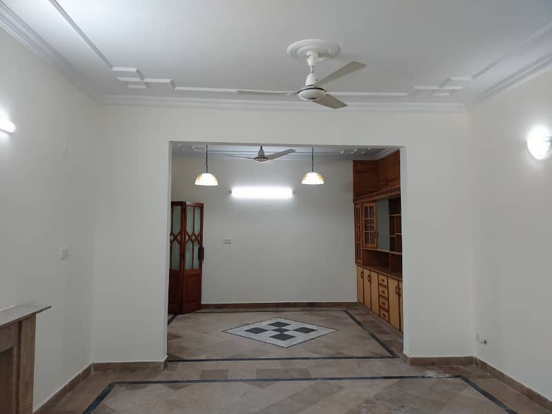 Affordable Upper Portion Of 3200 Square Feet Is Available For Rent 1