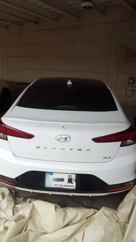 Hyundai Elantra 2022 GLS 1