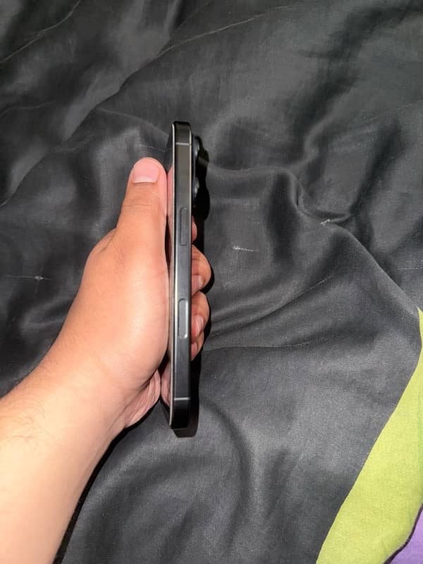 iphone 16 pro 128gb black Jv 5