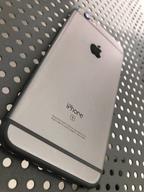 I Phone 6s For Sale 1