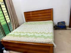 king bed with 8~mattress master