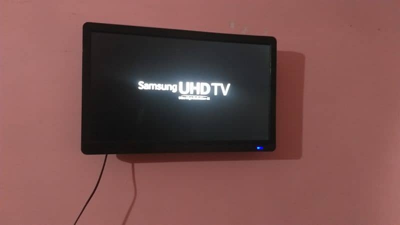 Android TV LCD 24 inch 100% Ok New Condition 1