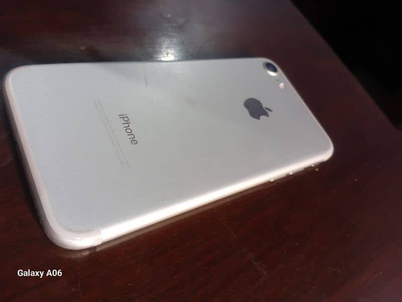 iPhone 7 (32 Gb) non pta 9