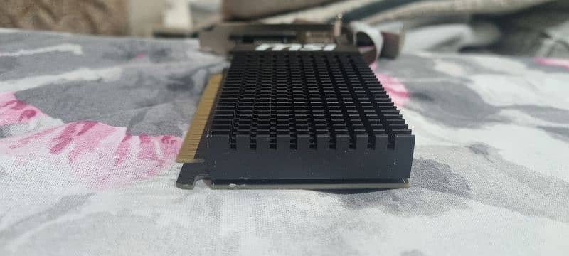 GT710 lush condition used 1gb ddr3 3