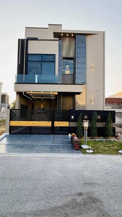 Most Demanding Double Height 5 Marla House For Sale