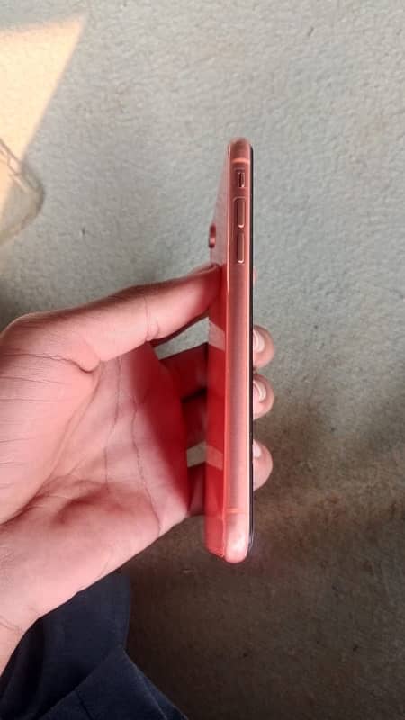 iPhone XR urgent sale 5