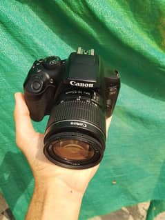 Canon 1300D WiFi supported 9/10 condition with flash gun