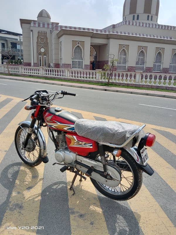 Lush Honda 125 urgent Sale Call 0300/2323/822 1