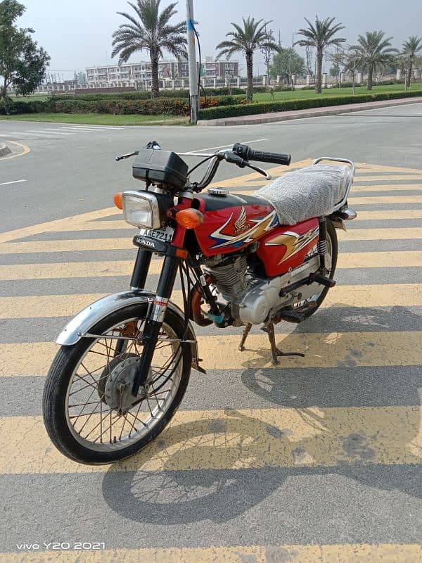 Lush Honda 125 urgent Sale Call 0300/2323/822 2