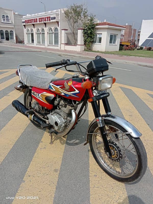 Lush Honda 125 urgent Sale Call 0300/2323/822 5