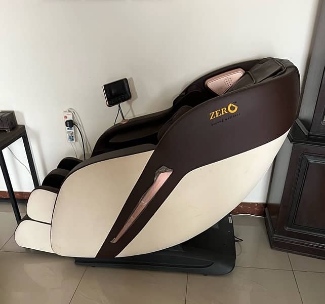 Zero UGEM Massage Chair/Recliner 4