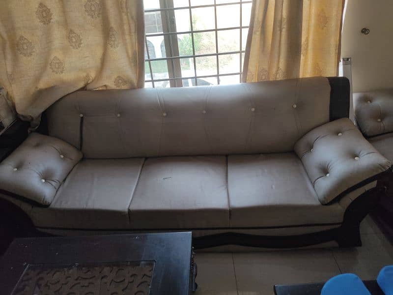 7 seater leather sofa for sale 0