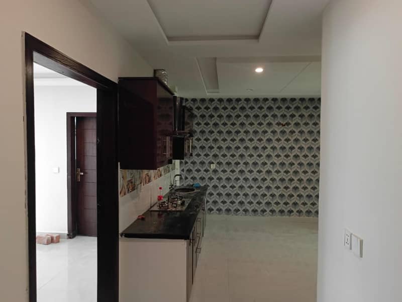 2 BEDROOM NON FURNISHED APRTMENT FOR SALE IN BAHRIA TOWN LAHORE 12