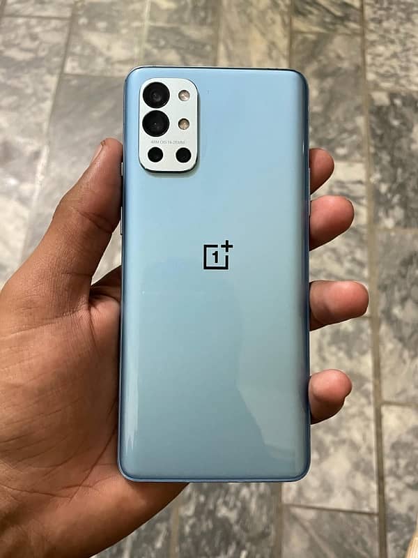 oneplus 9R 1