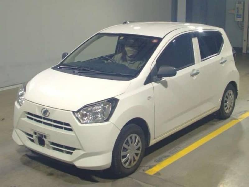 Daihatsu Mira 2021 1