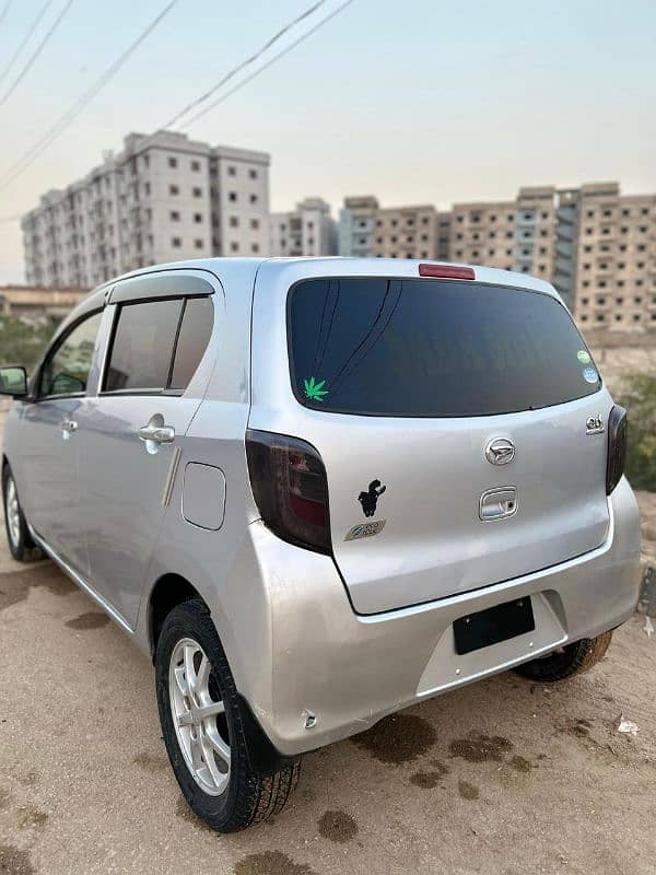 Daihatsu Mira 2017 3