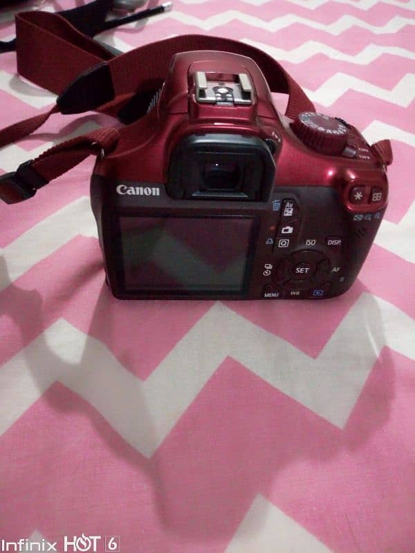 Canon Rebel T3 Digital Camera with 2 batteries, charger and camera bag 1