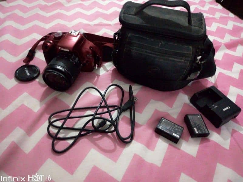 Canon Rebel T3 Digital Camera with 2 batteries, charger and camera bag 6