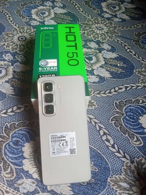 infinix hot 50  16 128. Just box open 1