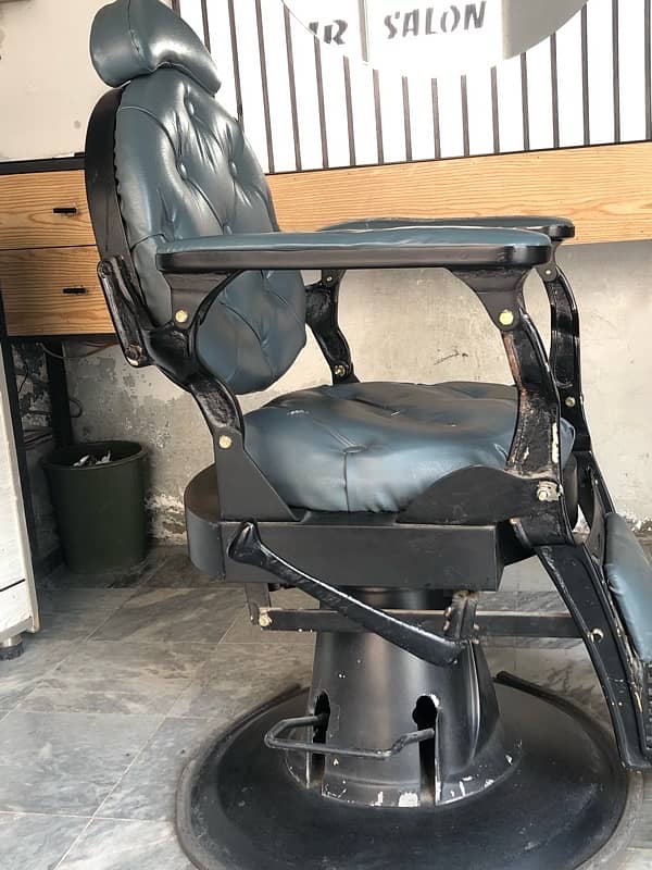 Salon Chair 1