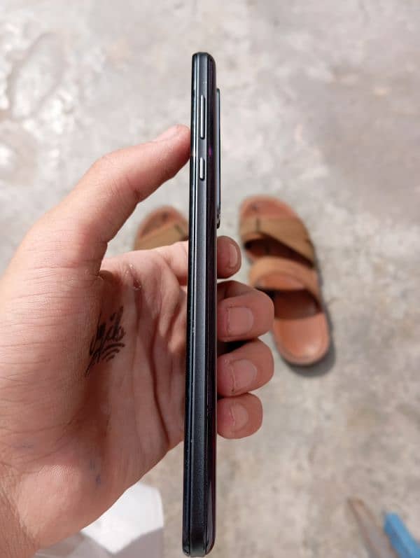 aquos R5G 12/256 condition 8/10 2