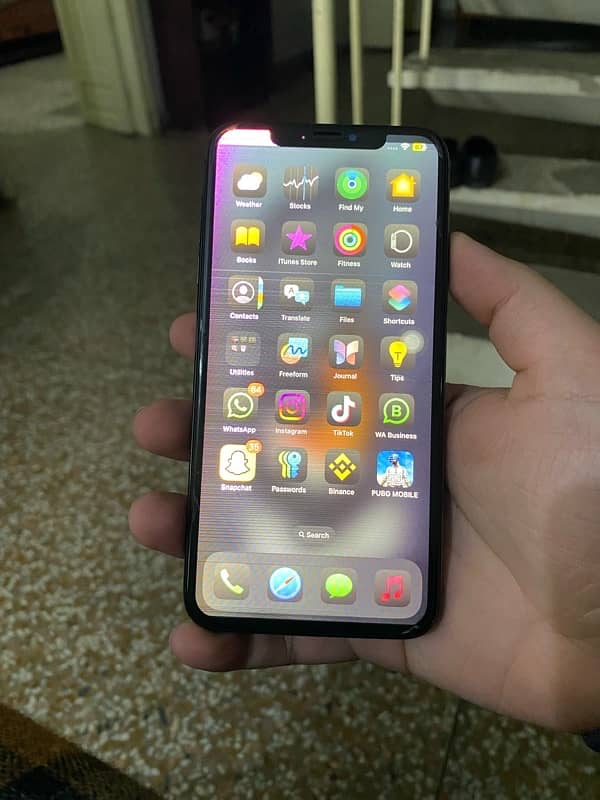 iPhone xs max 1