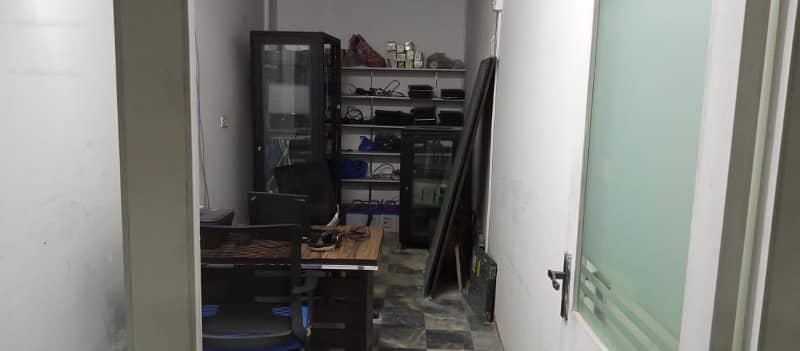 100+sitting furniture office available in Johar town 2