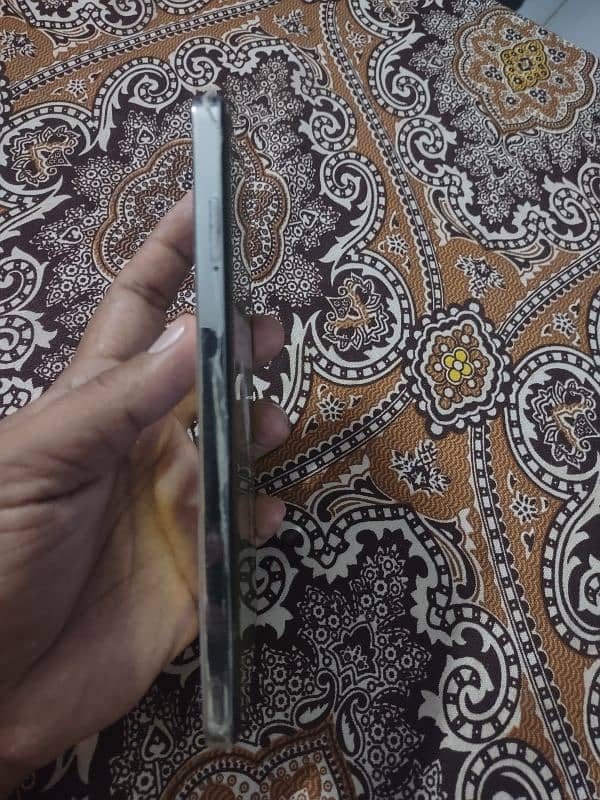 camon 20 complete Saman 8.256gb 3