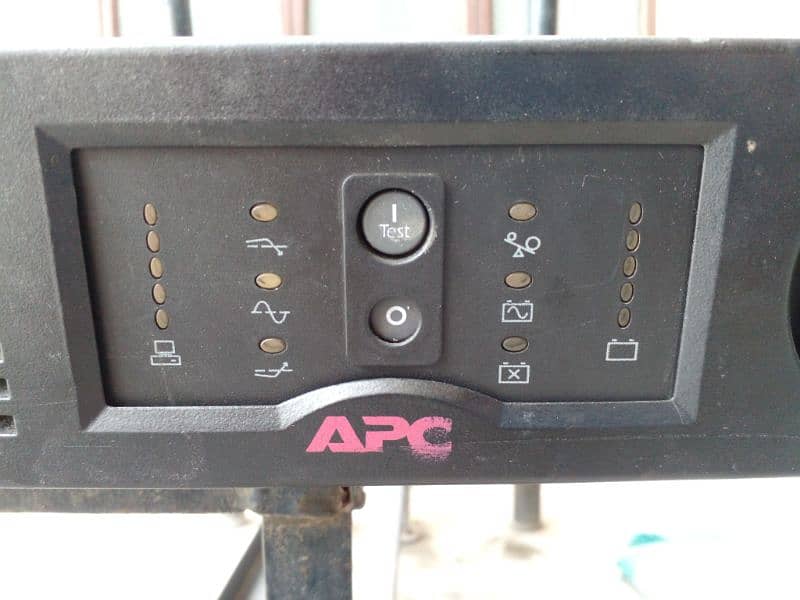 Apc ups 3000Va 1